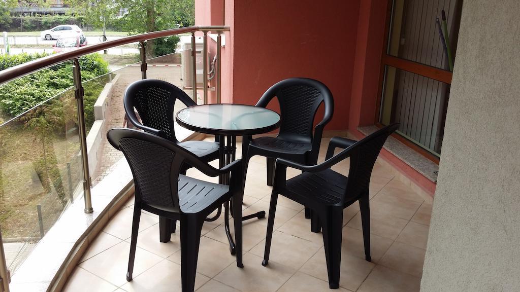 Black Sea Brееze Apartment Βάρνα Εξωτερικό φωτογραφία